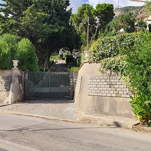  Villa Tommaso Maruggi
